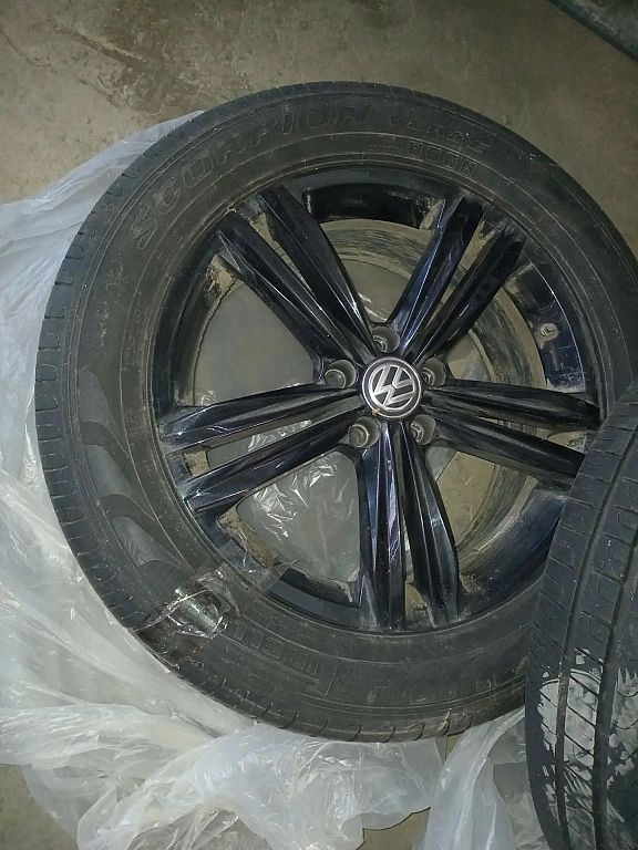 Фото Volkswagen Tiguan 340
